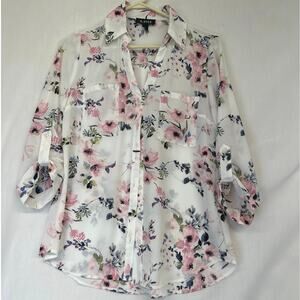 A Byer white floral button up blouse with roll tab sleeves womens size small